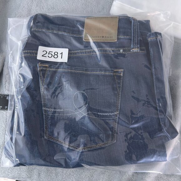 Lucky Brand Skinny Jeans Womens Size 6/28 Handcrafted Mid Rise Dark Wash Blue - Picture 13 of 13